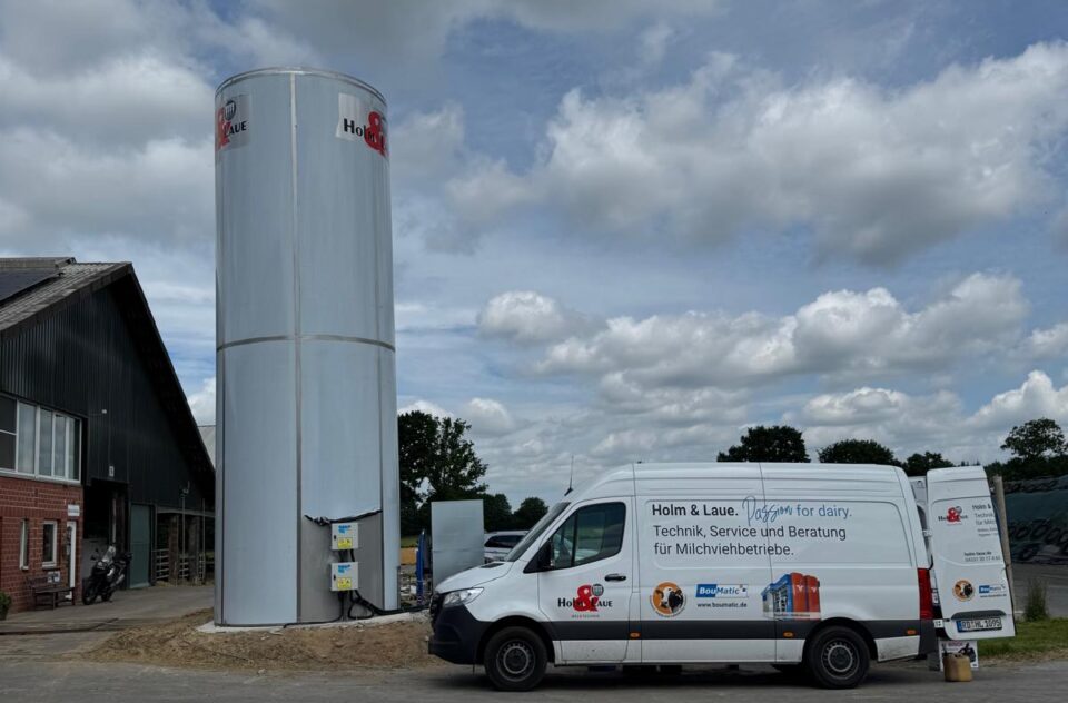 50.000 Liter Milchkühlsilo bei der Installation